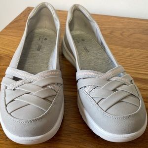 Clarks Cloudsteppers Women’s Size 9